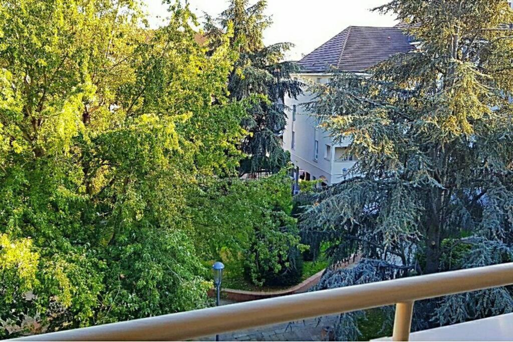 Superbe studio de 30m2 proche de Paris Poissy Extérieur photo