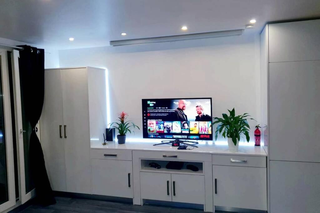 Superbe studio de 30m2 proche de Paris Poissy Extérieur photo